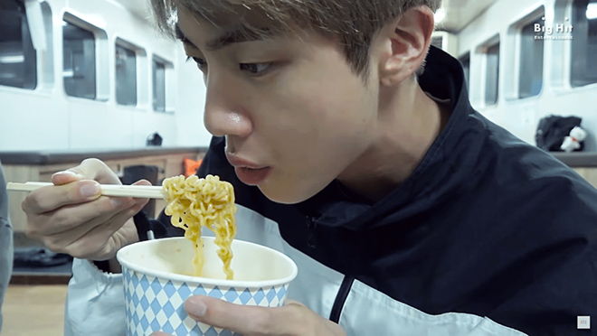 BTS, Jin, Thói quen và sở thích ít biết của Jin BTS, Jungkook, V BTS, RM BTS