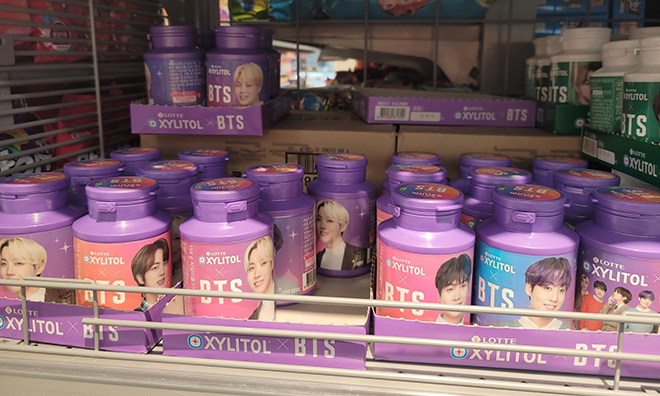 BTS, V BTS Vua bán hàng, V BTS khiến món kẹo bình dân cháy hàng, Xylitol X BTS