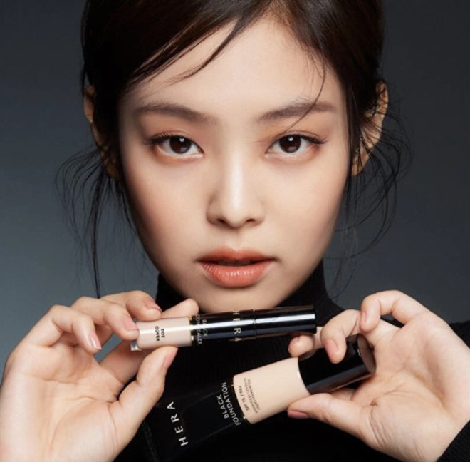 Blackpink, Jennie, Jennie Hera, Jennie Blackpink dữ dội với Hera, HERA BLACK, Jennie Blackpink trông dữ dội trong chiến dịch quảng cáo mới, Blackpink tin tức