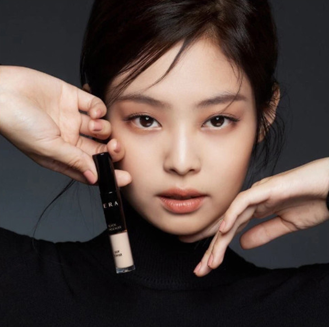 Blackpink, Jennie, Jennie Hera, Jennie Blackpink dữ dội với Hera, HERA BLACK, Jennie Blackpink trông dữ dội trong chiến dịch quảng cáo mới, Blackpink tin tức