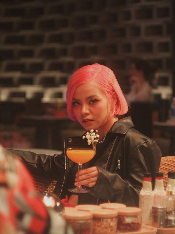 Tia Ft Le Thiện Hiếu Ai đưa Em Về Cm1x Remix By The V Poison On Soundcloud Hear The World S Sounds