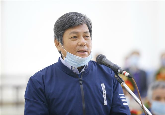 Bị cáo Đào Anh Kiệt (63 tuổi, cựu Giám đốc Sở Tài nguyên và Môi trường Thành phố Hồ Chí Minh) khai báo trước tòa. Ảnh: Doãn Tấn - TTXVN