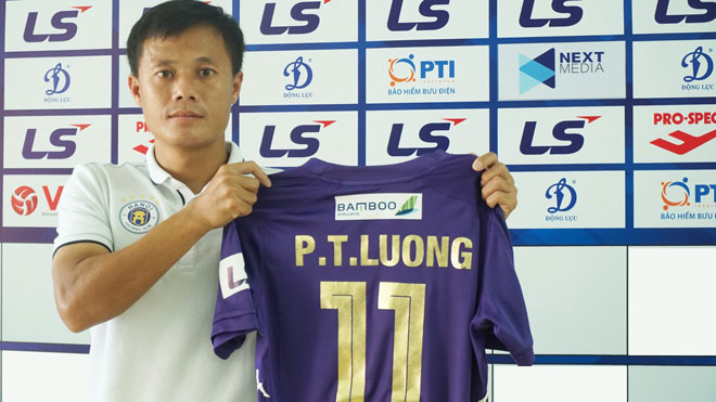 VIDEO: Thành Lương gia hạn hợp đồng 2 năm với Hà Nội FC