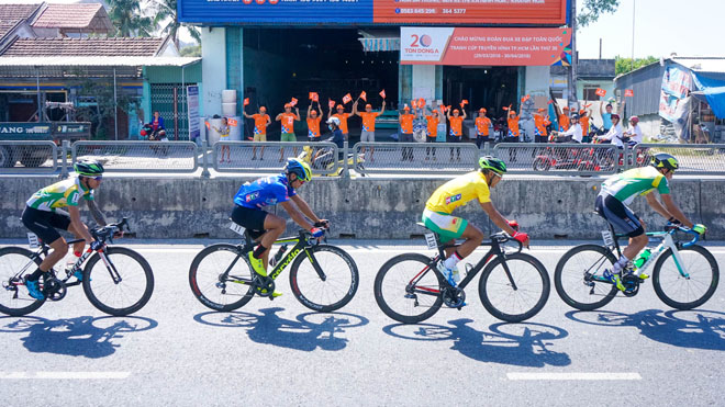 Nguyễn Thành Tâm thắng chặng thứ 5 giải xe đạp HTV