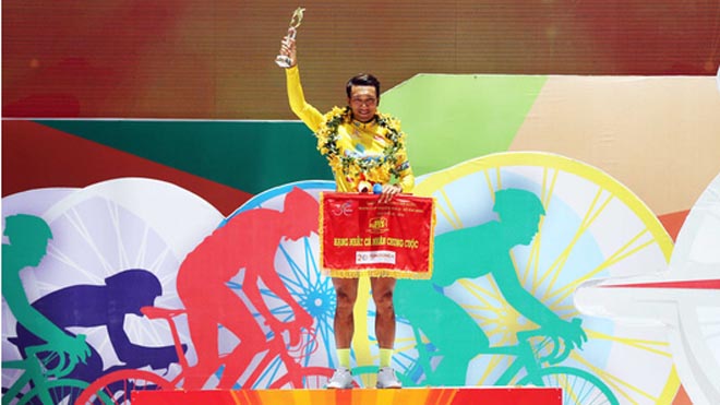 Nguyễn Thành Tâm mặc Áo vàng giải xe đạp lớn nhất Việt Nam