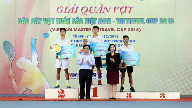 Tài năng trẻ Văn Phương đoạt cú đúp vô địch Giải quần vợt các cây vợt xuất sắc Việt Nam 2018