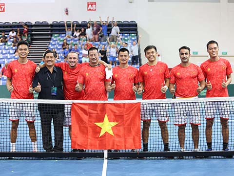 Đội tuyển Davis Cup Việt Nam được nhận thưởn 25.000 USD với chức vô địch trên đất Singapore. Ảnh: TT
