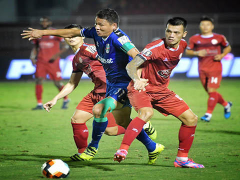 Hữu Tuấn đã ra sân 21/21 trận cho TP.HCM ở V-League mùa này với một hiệu suất đáng nể. Ảnh: VPF