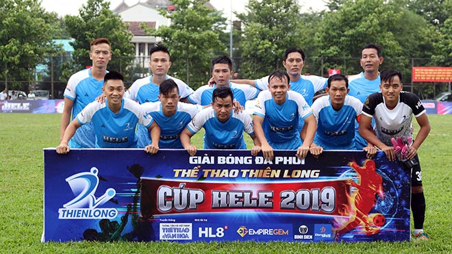 Với 8 điểm, FC Tân Phú đang gây áp lực lớn cho đội đầu bảng Minh Nhật FC. Ảnh: Đình Viên