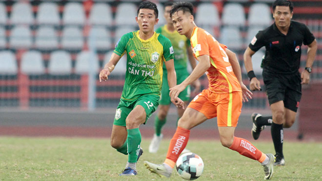 Phù Đổng đánh bại XSKT Cần Thơ để nhen nhóm cơ hội trụ hạng. Ảnh: VPF