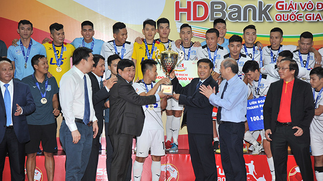 Thái Sơn Nam tiếp tục thống trị futsal Việt Nam