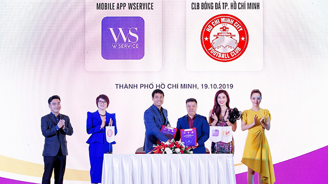 Chức Á quân V-League 2019 mang về cho TP.HCM nhiều lợi ích vật chất thời gian vừa qua. Ảnh: Hoàng Hà