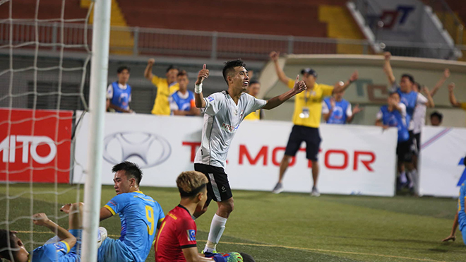 Cựu tuyển thủ futsal Việt Nam Trọng Luân giúp đội nhà cân bằng tỷ số 1-1 trước K.Sài Gòn Minh Cảnh đẩy trận đấu lên cao trào