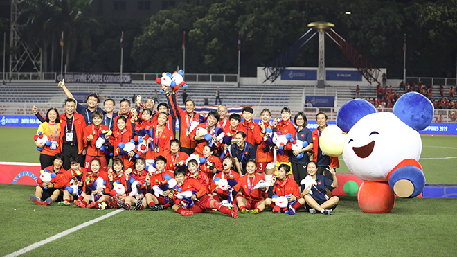 Đội tuyển bóng đá nữ Việt Nam lần thứ 6 vô địch SEA Games, chính thức vượt mặt Thái Lan. Ảnh: Hoàng Linh