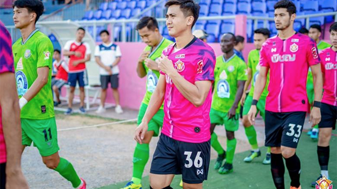 Sarawut tiết lộ ở CLB Thai-League 1, mức lương hàng tháng đội bóng trả cho tuyển thủ QG Thái Lan là gần 300 triệu đồng/tháng