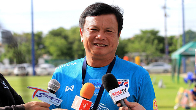 HLV Sirisak tụt dốc sự nghiệp cầm quân sau thất bại trước Việt Nam ở King's Cup 2019