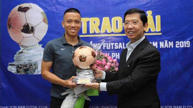 Đức Hòa được nhận Quả bóng đồng futsal Việt Nam 2019 phải trải qua hành trình rất ly kỳ. Ảnh: DP