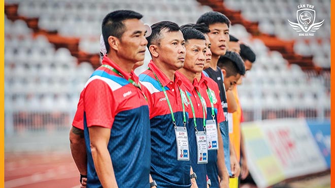 Sau HLV Minh Phương, HLV Hữu Đang đã không còn giữ chức HLV trưởng ở XSKT Cần Thơ. Ảnh: CTF
