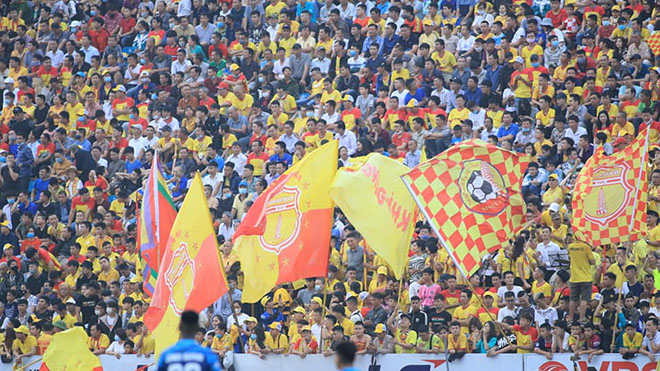 bóng đá Việt Nam, bóng đá hôm nay, bảng xếp hạng V-League 2021, TPHCM, Lee Nguyễn, Lee, Nam Định, lịch thi đấu vòng 11 V-League 2021