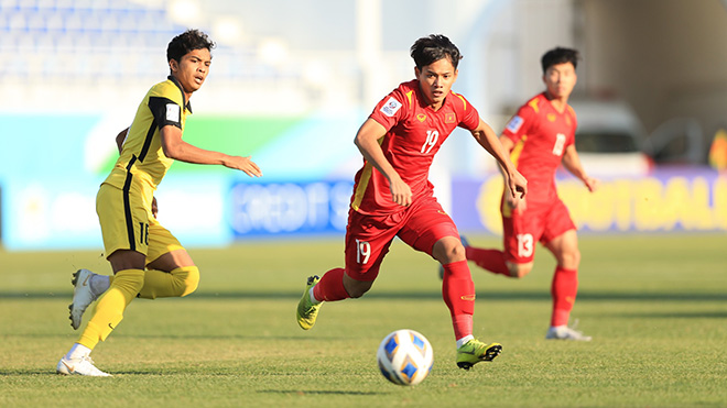 Những cầu thủ như Thanh Nhân, Tuấn Tài sẽ giúp cánh trái đội tuyển Việt Nam chất lượng hơn trong những tháng tới. Ảnh: Song Ngọc