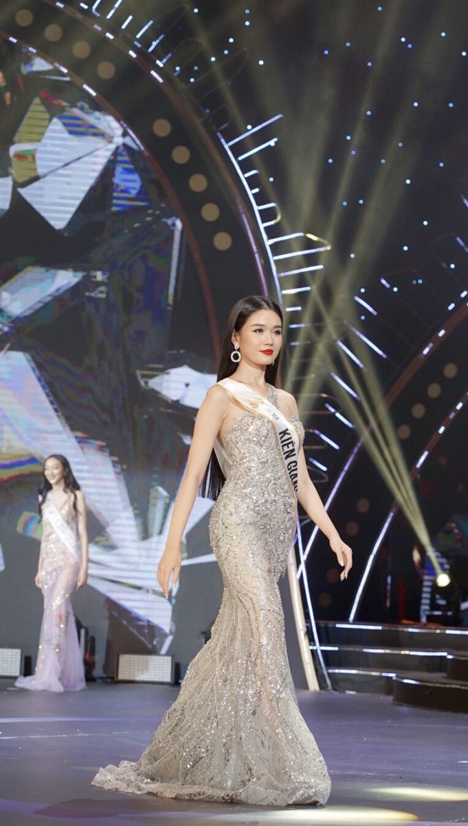 Bán kết Hoa hậu Du lịch Việt Nam 2022: Cháy’ hết mình trên sân khấu, 40 thí sinh xuất sắc đi tiếp vào đêm Chung kết - Ảnh 7.