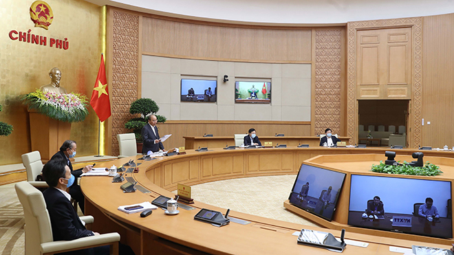 Thủ tướng Nguyễn Xuân Phúc: Quyết tâm phấn đấu không để nền kinh tế bị đổ gãy