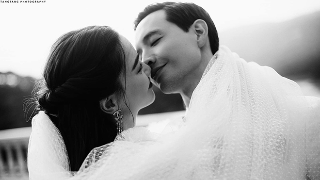 Hồ Ngọc Hà - Kim Lý tung ảnh cưới đẹp như mơ kỷ niệm 4 năm bên nhau