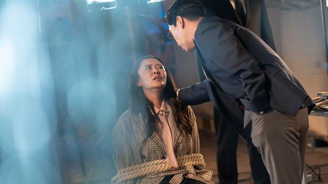 'Penthouse 3': Yoon Hee giải cứu Ha Eun Byul, Joo Dan Tae hại chết Jin Boon Hong?