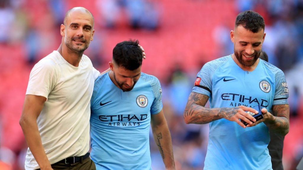 Cuộc đua vô địch Premier League: Man City là ứng viên sáng giá nhất. Liverpool và M.U ôm mộng xưng vương