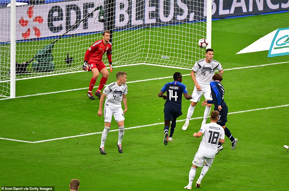 ĐIỂM NHẤN Pháp 2-1 Đức: 'Cỗ xe tăng' vẫn chìm trong khủng hoảng. Griezmann là cầu thủ của những trận đấu lớn