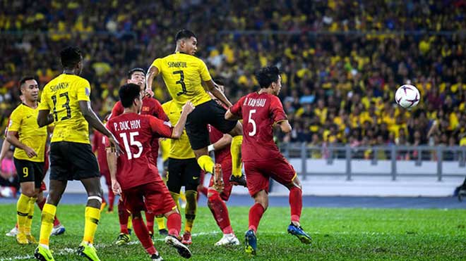 Hậu vệ Malaysia 'bật mí' cách ghi bàn vào lưới Việt Nam ở trận đấu tại Mỹ Đình