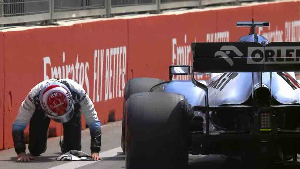 Tay đua F1 gặp 2 sự cố đầy đen đủi trước thềm Azerbaijan Grand Prix