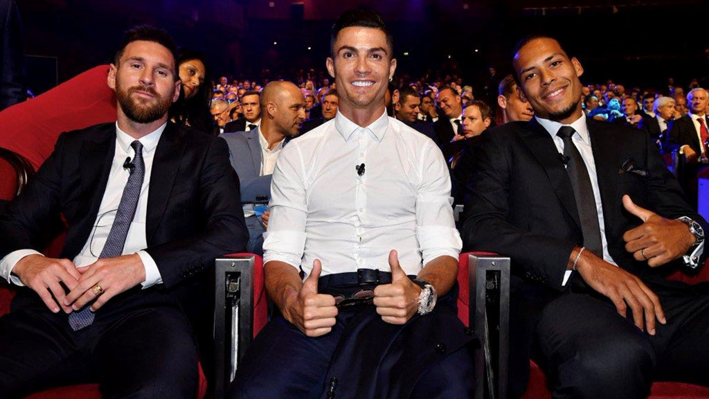 Ronaldo, Messi, Champions League, Bốc thăm cúp C1, Cristiano Ronaldo, Lionel Messi, Ronaldo nói về Messi, Cầu thủ hay nhất UEFA, Van Dijk, kết quả bốc thăm C1
