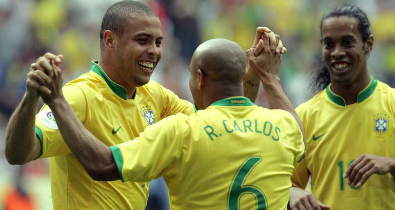 bóng đá, bong da hom nay, ronaldinho, ronaldo, roberto carlos, lịch thi đấu bóng đá, brazil, paraguay, rô vẩu