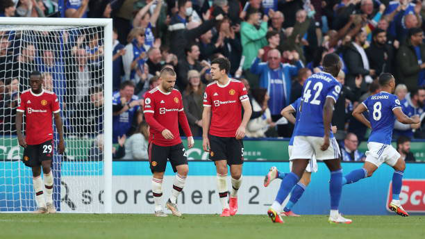 Leicester 4-2 MU: Thảm họa hàng thủ, MU thua bẽ mặt trước "Bầy cáo"