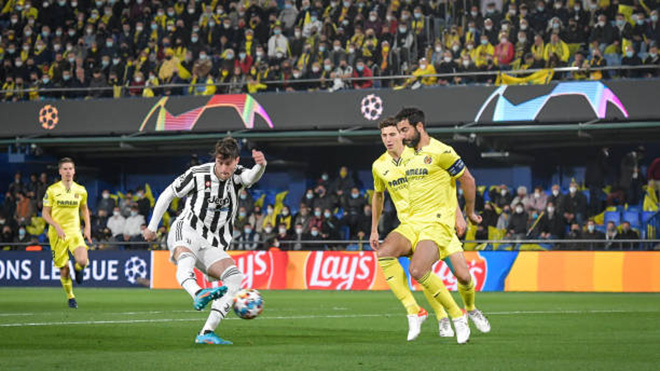 Vlahovic ghi bàn ngay giây thứ 30, Juventus vẫn bị Villarreal cầm chân