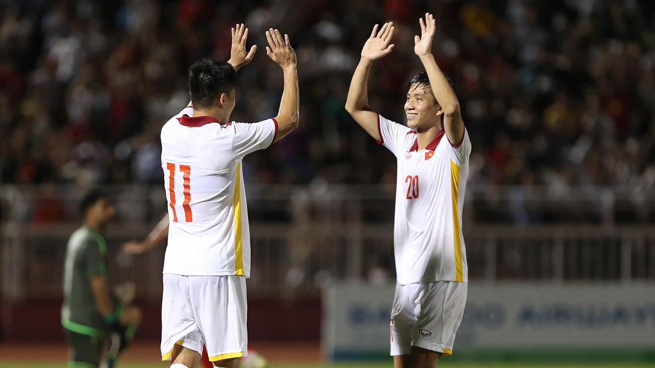 Tuấn Hải lập cú đúp, Việt Nam thắng Afghanistan 2-0 