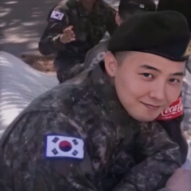 G-Dragon, Bigbang, G-Dragon xuất ngũ, G-Dragon 2019, G-Dragon instagram, g-dragon cute, bigbang wiki, bigbang seungri, bigbang bài hát, g dragon, taeyang, daesung