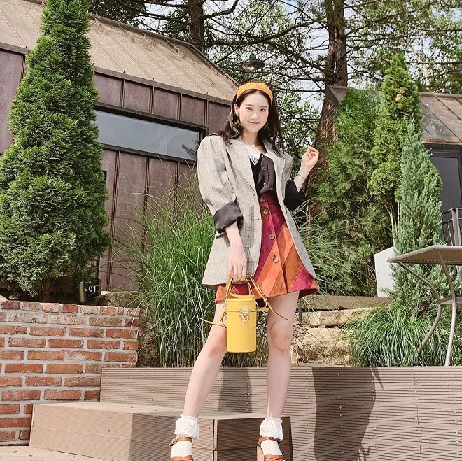 Red Velvet, Blackpink, Twice, đụng hàng, Kpop, Twice, hàng hiệu, thời trang, idol, Joy, Jennie, Taeyeon, Jeongyeon