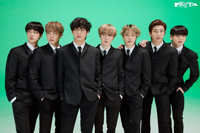 BTS, Jin, mắc cỡ, đỏ cả tai, Jin BTS tự khen mình. Tính cách của Jin BTS, BTS Festa 2020, BTS sinh nhật, BTS tin tức, BTS thành viên, BTS Jin