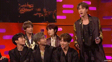BTS, Jin, mắc cỡ, đỏ cả tai, Jin BTS tự khen mình. Tính cách của Jin BTS, BTS Festa 2020, BTS sinh nhật, BTS tin tức, BTS thành viên, BTS Jin