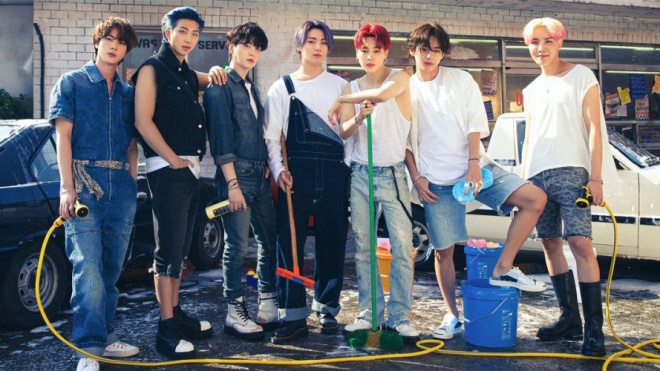 BTS: Khẳng định vị trí 'ông hoàng' K-pop với album đĩa đơn 'Butter'