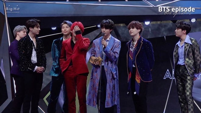 Suga, BTS, BTS tiết lộ bài hát viết về tan rã, Outro: Tear, Love Yourself: Tear, tập 6 của Break The Silence