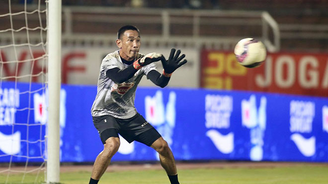 bóng đá Việt Nam, tin tức bóng đá, CLB TPHCM, Thanh Thắng, V-League, lịch thi đấu vòng 10 V-League, Nam Định vs TPHCM, BXH V-League, Bùi Tiến Dũng, VFF, VPF