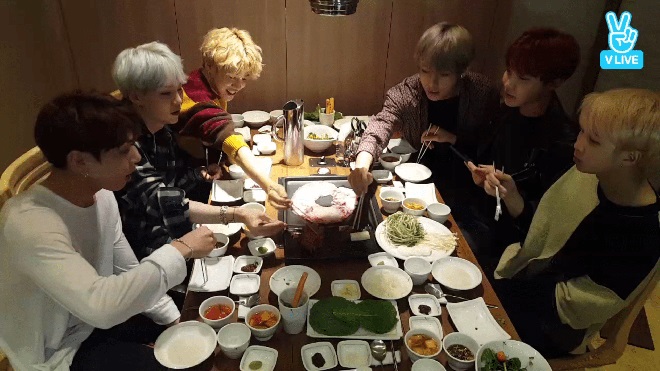 BTS, BTS gây tranh cãi khi ăn đồ thừa của nhau, Suga,  V BTS, Jin, Jimin, J-Hope