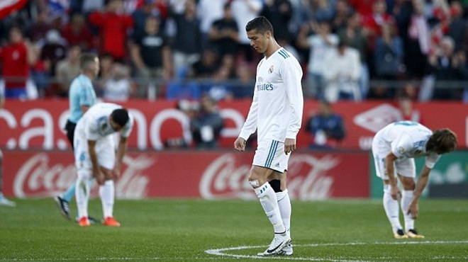 Real Madrid thua sốc Girona 1-2: Đáng lo rồi đấy, Zidane!