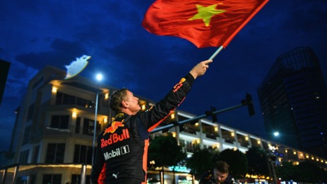 'Việt Nam chính thức đăng cai tổ chức đua xe F1, vào tháng 4/2020'