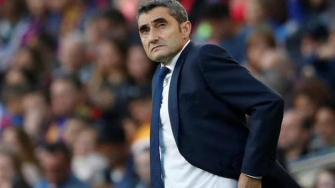 Barca thua muối mặt, Valverde không chịu từ chức, bị CĐV chỉ trích thậm tệ