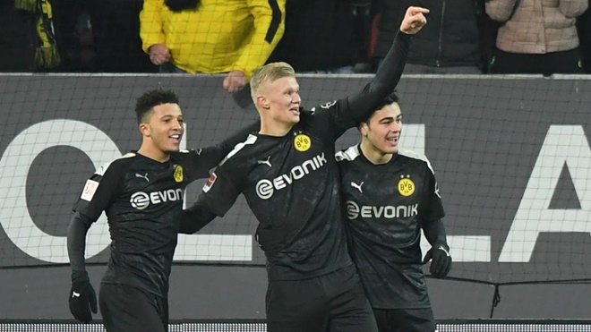 Bong da, bong da hom nay, Haaland ra mắt Dortmund, Haaland lập hat-trick, chuyển nhượng MU, MU tiếc Haaland, kết quả Augsburg vs Dortmund, video Augsburg 3-5 Dortmund