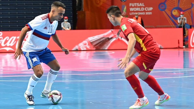 Futsal Việt Nam 2-3 Nga: Văn Ý tuyệt hay. Futsal Việt Nam tiếc nuối và tự hào